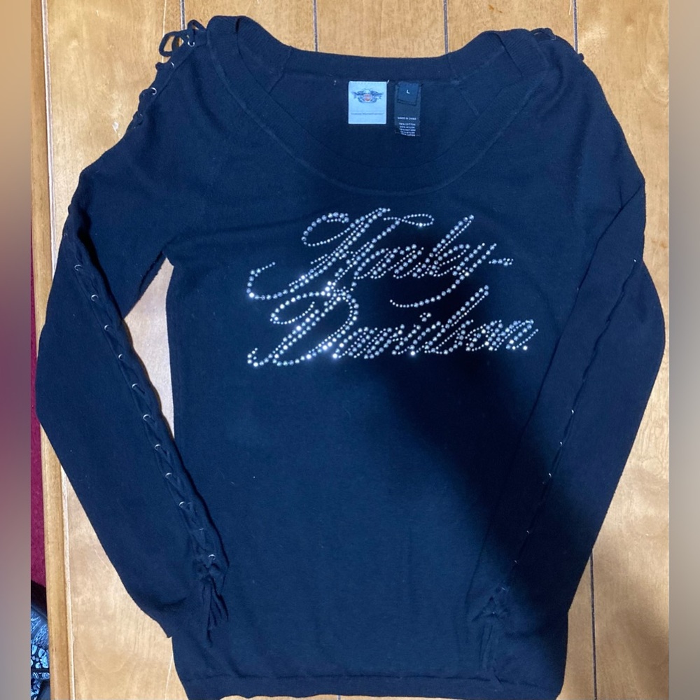 Ladies Size Large Harley-Davidson Rhinestone Top w/ lace up long sleeves